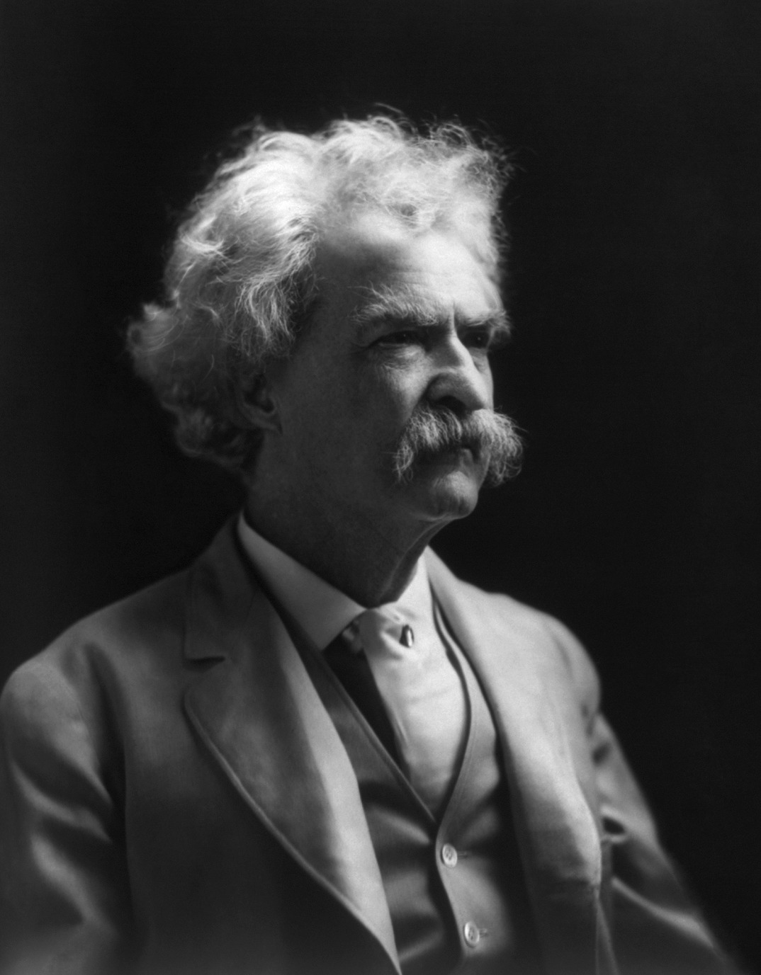 Portrait des Schriftstellers Mark Twain.